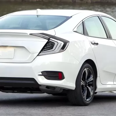 Honda Civic - 2016 to 2021 - 4 Door Sedan [All] (SQ1 Style) (Matte Black) (Sequential LED Lights)